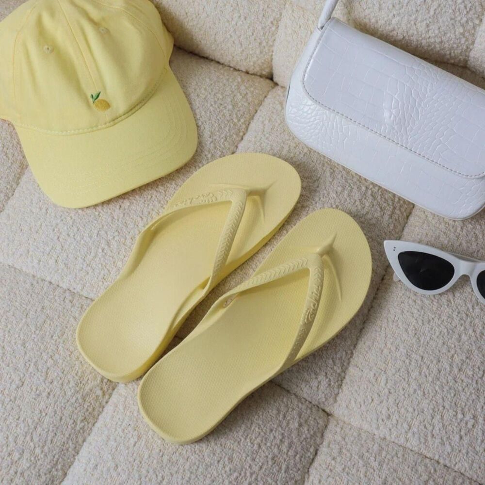 Archies Lemon Yelllow Arch Support Flip Flops / Sandals Size Mens 6 / Womens 7